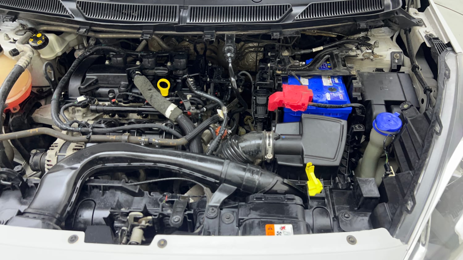 Used 2018 Ford Freestyle Titanium 1.2 Ti-VCT Petrol Manual engine ENGINE LEFT SIDE VIEW