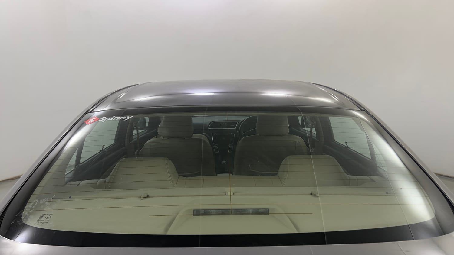 Used 2015 Maruti Suzuki Ciaz ZXi Petrol Manual exterior BACK WINDSHIELD VIEW