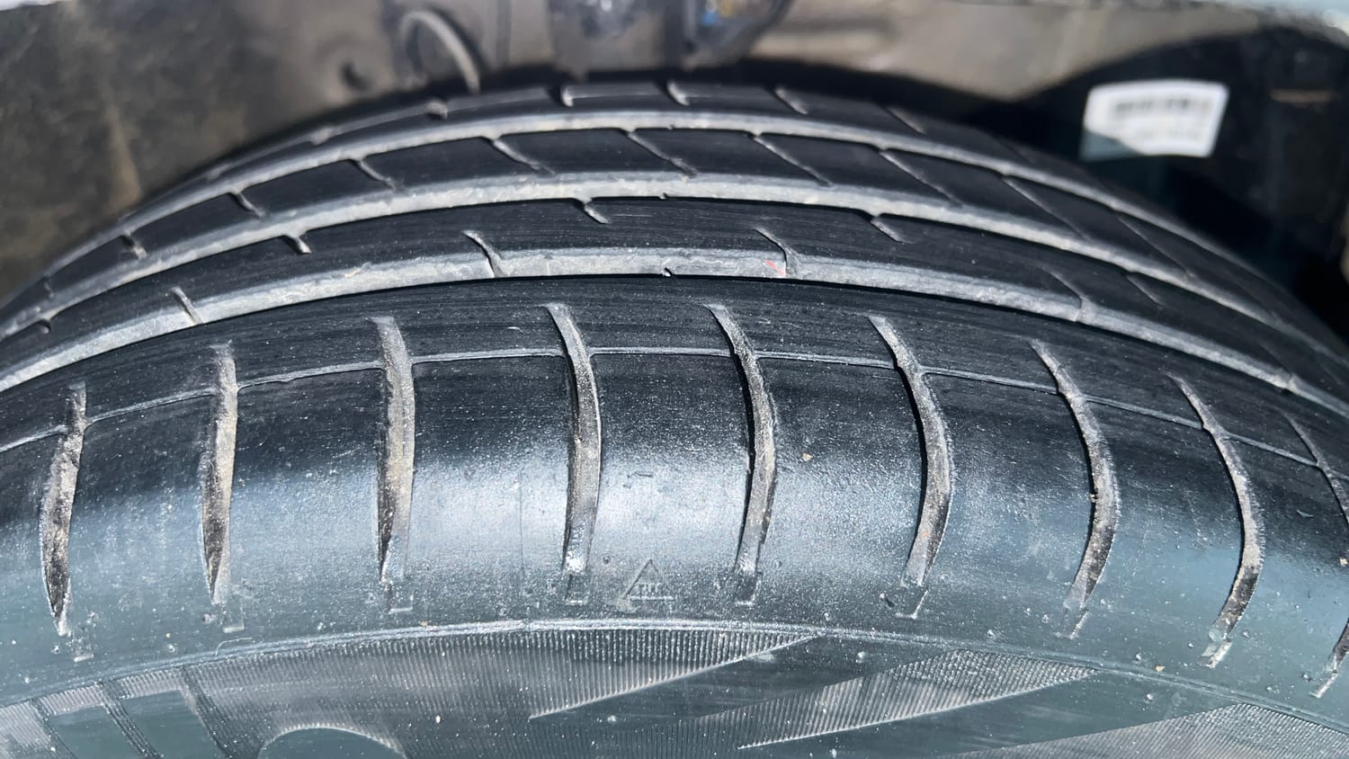 Used 2016 Honda Amaze 1.2 SX i-VTEC Petrol Manual tyres RIGHT FRONT TYRE TREAD VIEW