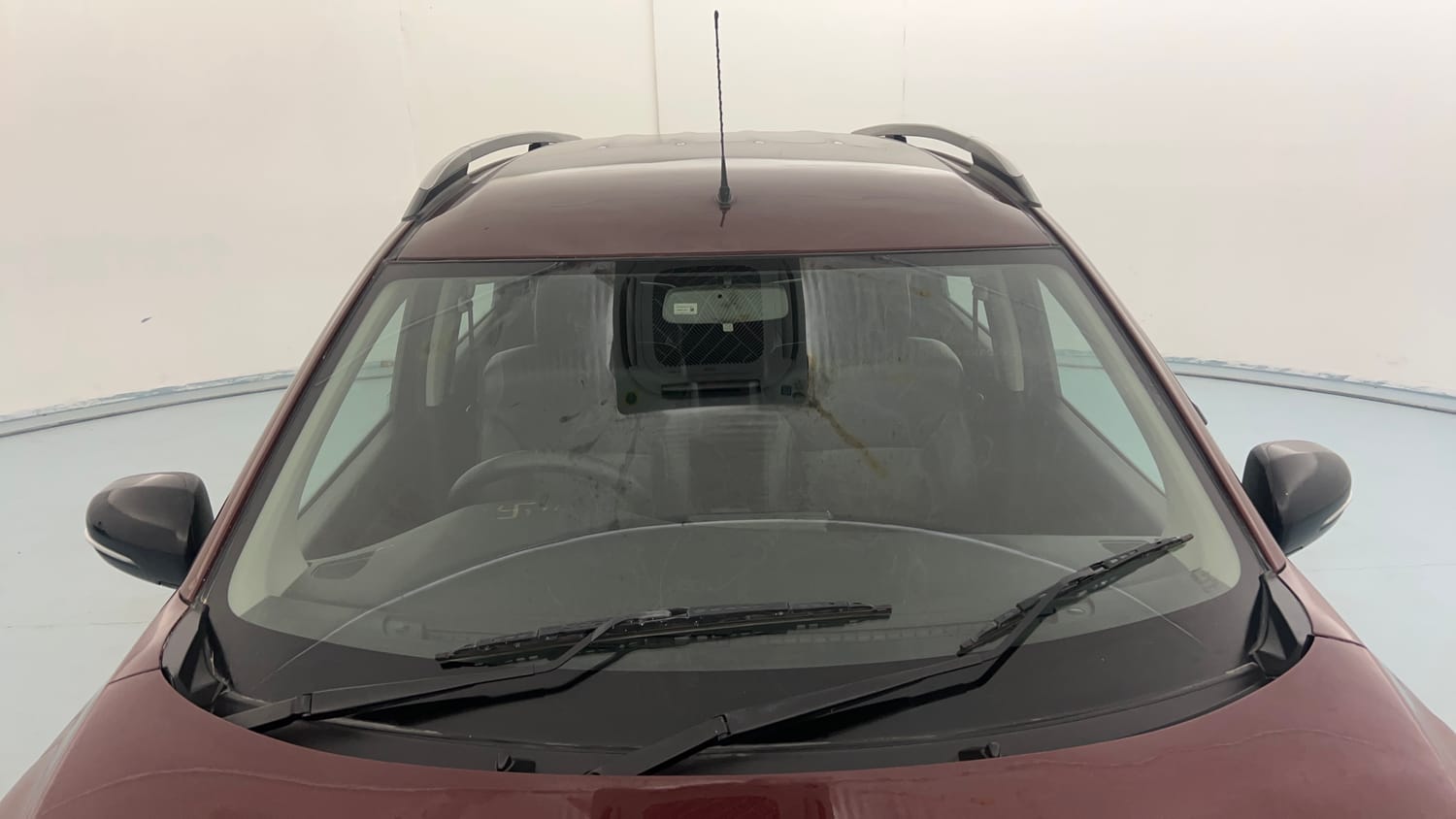 Used 2020 Maruti Suzuki XL6 Alpha MT Petrol Petrol Manual exterior FRONT WINDSHIELD VIEW