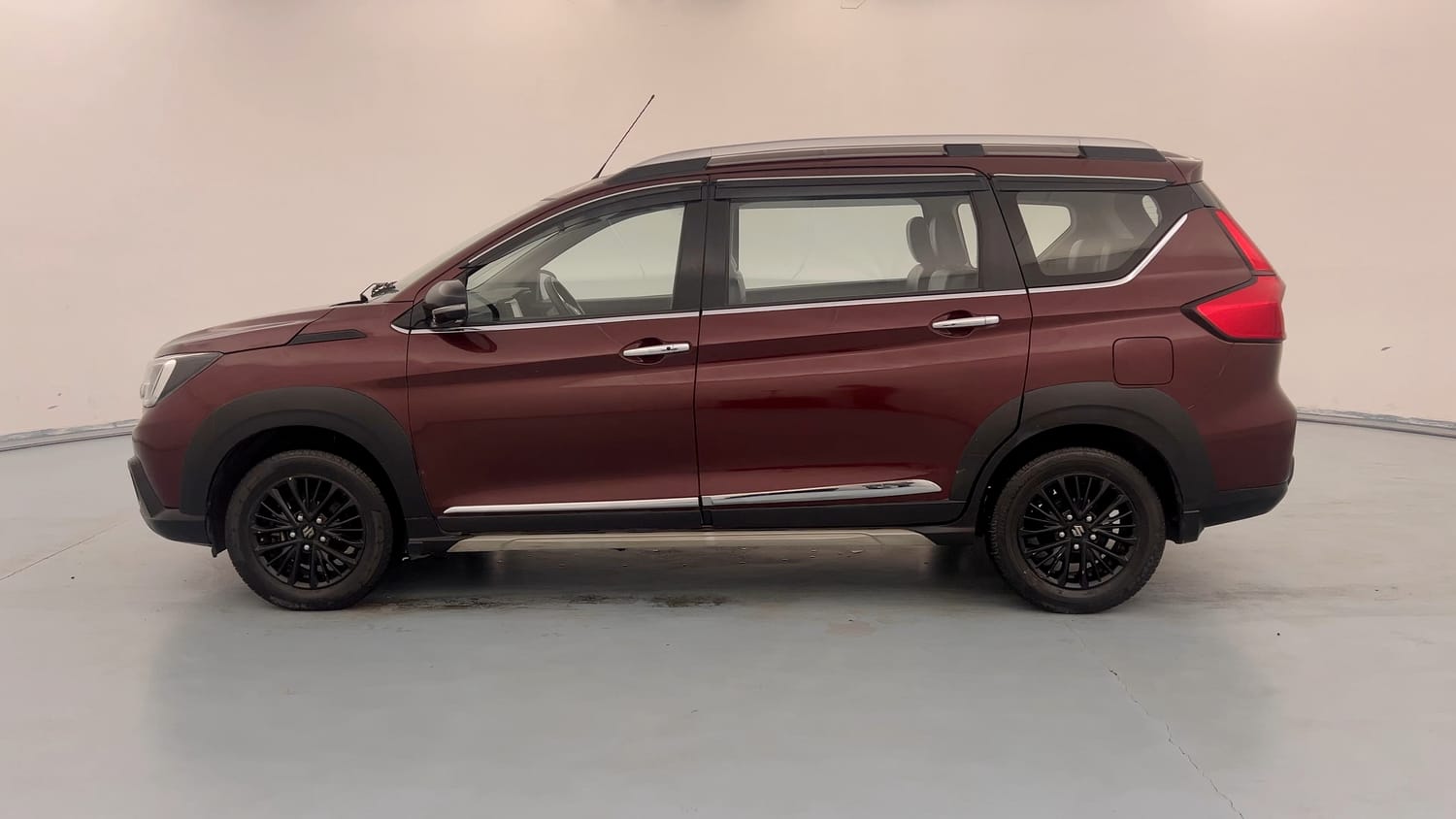 Used 2020 Maruti Suzuki XL6 Alpha MT Petrol Petrol Manual exterior LEFT SIDE VIEW