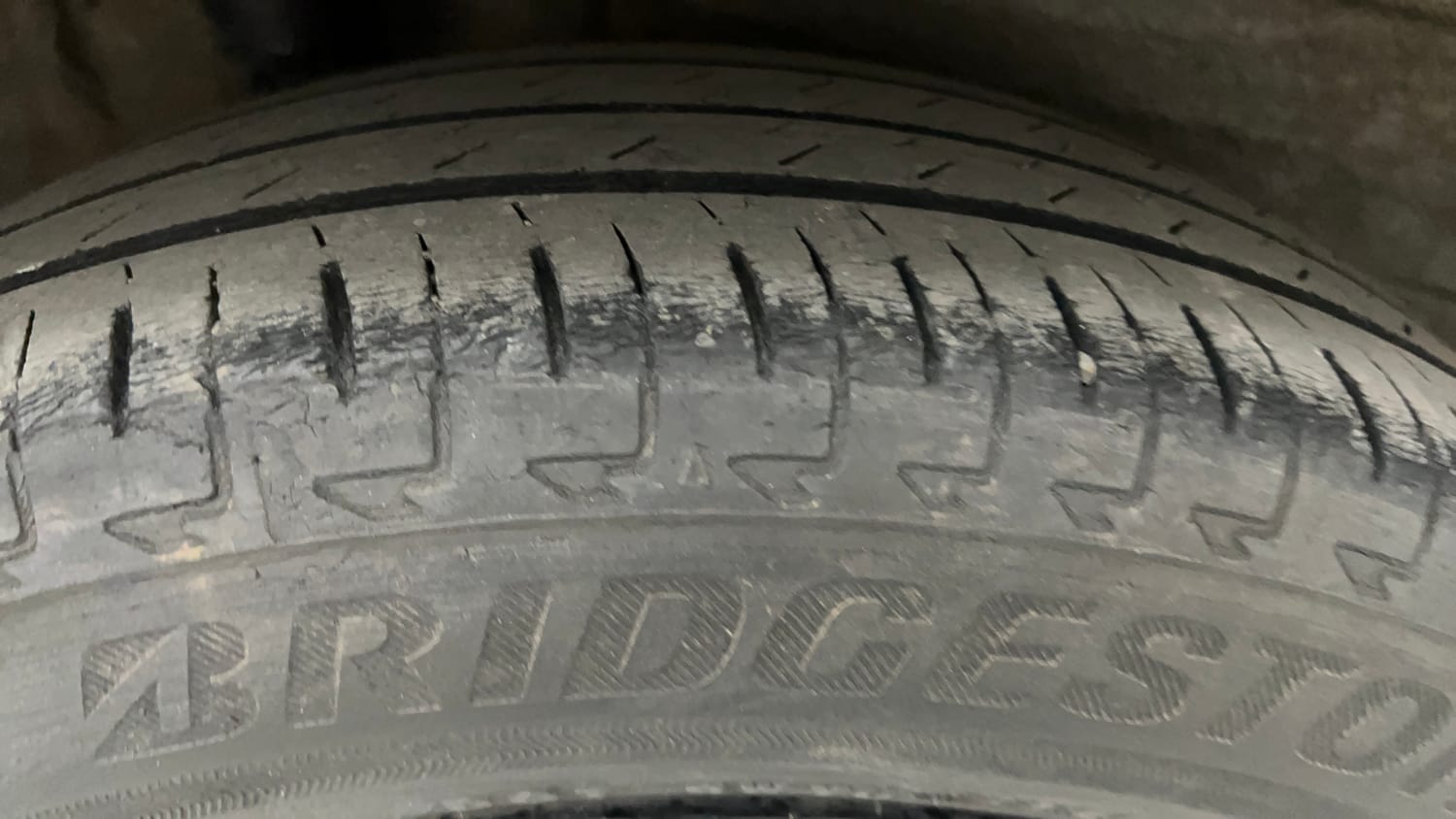 Used 2023 Maruti Suzuki Ignis Zeta 1.2 MT Petrol Manual tyres RIGHT REAR TYRE TREAD VIEW