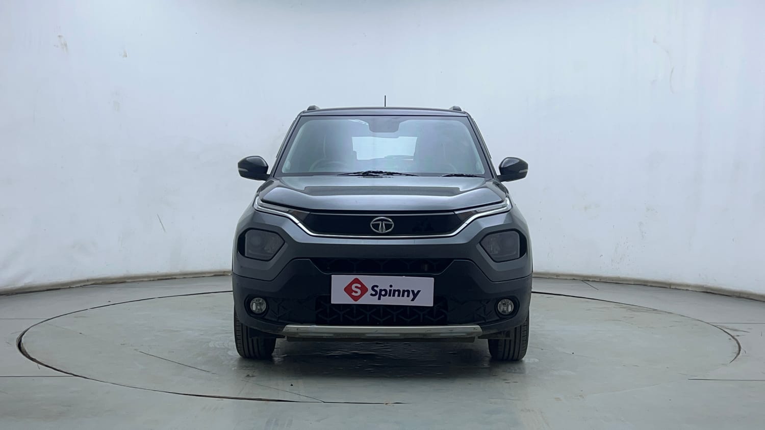 Used 2024 Tata Punch Creative Dual Tone AMT Petrol Automatic exterior FRONT VIEW