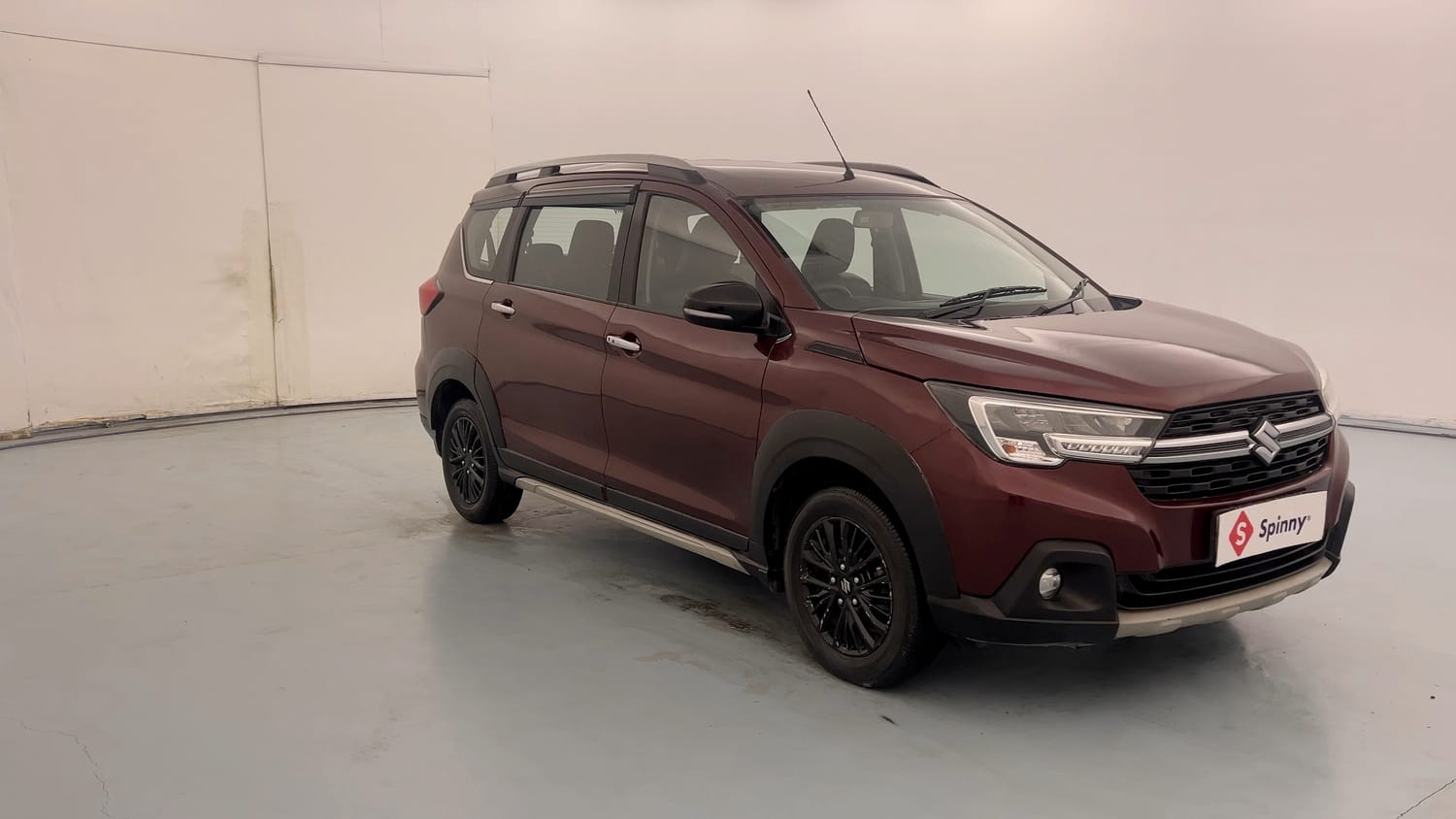 Used 2020 Maruti Suzuki XL6 Alpha MT Petrol Petrol Manual exterior RIGHT FRONT CORNER VIEW