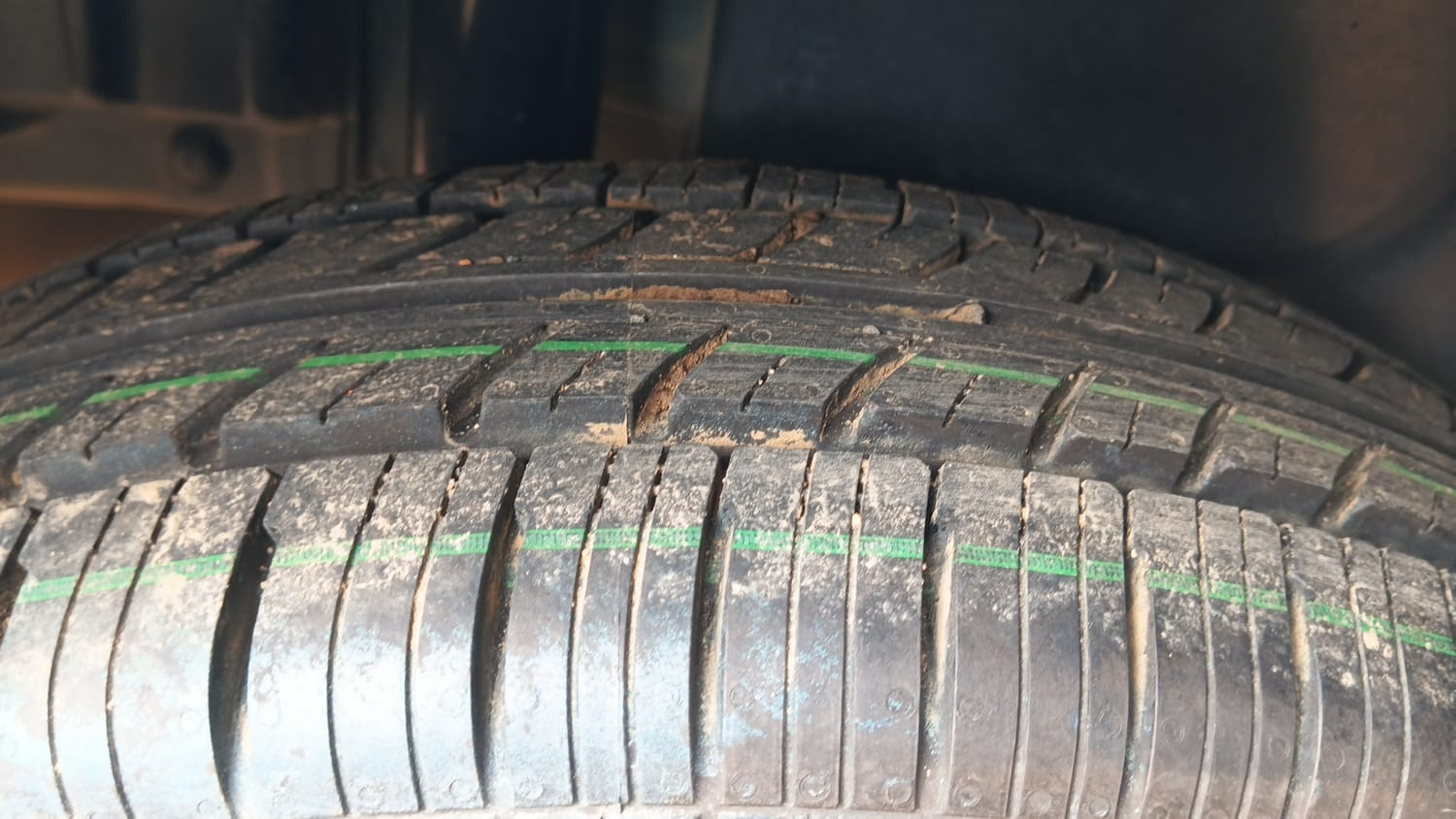 Used 2013 Maruti Suzuki Swift Dzire VDI Diesel Manual tyres RIGHT REAR TYRE TREAD VIEW