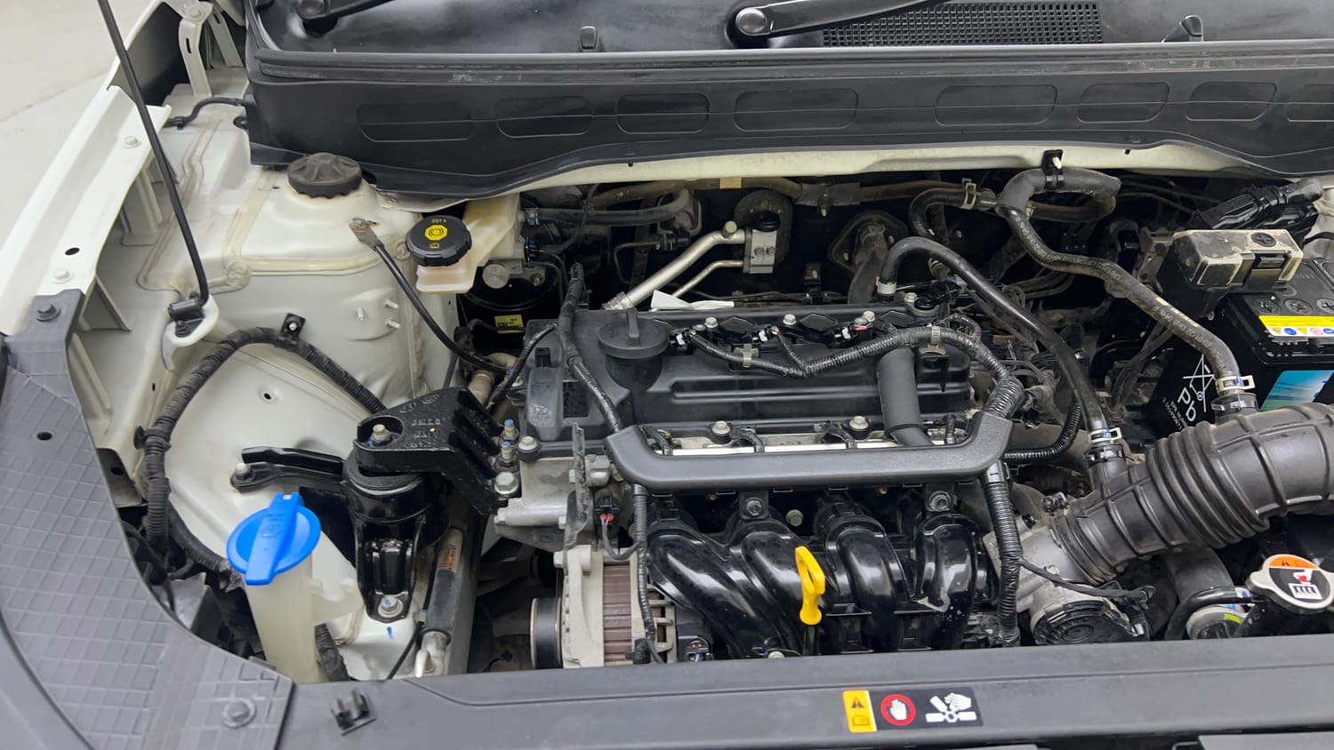Used 2022 Hyundai Venue S Plus 1.2 Petrol Petrol Manual engine ENGINE RIGHT SIDE VIEW