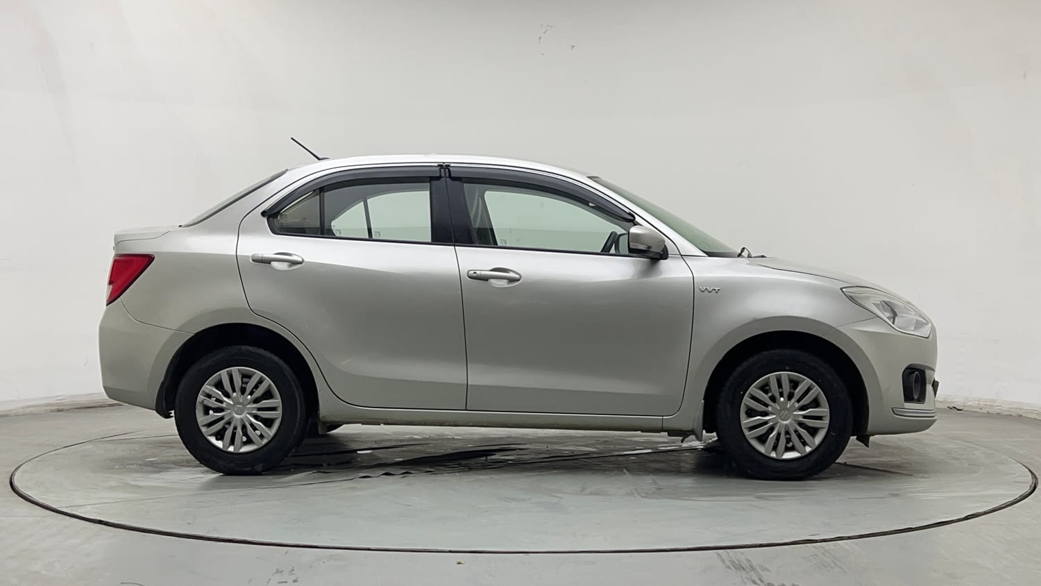 Used 2018 Maruti Suzuki Dzire VXi AMT Petrol Automatic exterior RIGHT SIDE VIEW