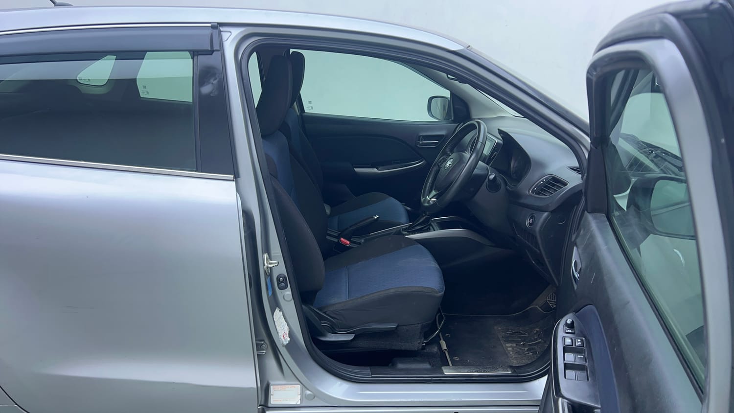 Used 2019 Toyota Glanza V CVT Petrol Automatic interior RIGHT SIDE FRONT DOOR CABIN VIEW
