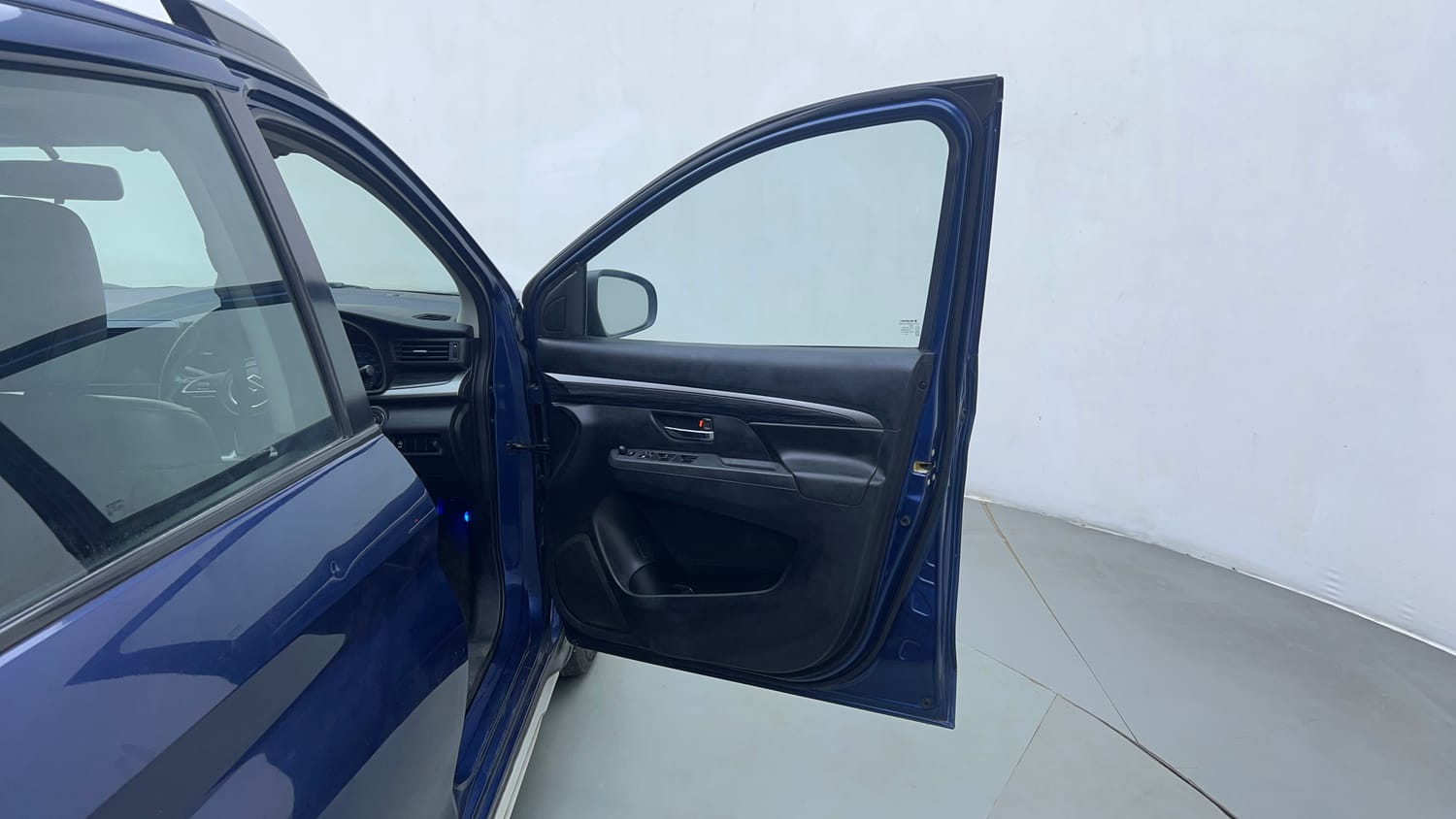 Used 2019 Maruti Suzuki XL6 Alpha MT Petrol Petrol Manual interior RIGHT FRONT DOOR OPEN VIEW