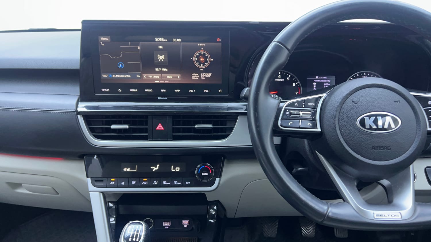 Used 2020 Kia Seltos HTX 1.5 Petrol Manual interior MUSIC SYSTEM & AC CONTROL VIEW