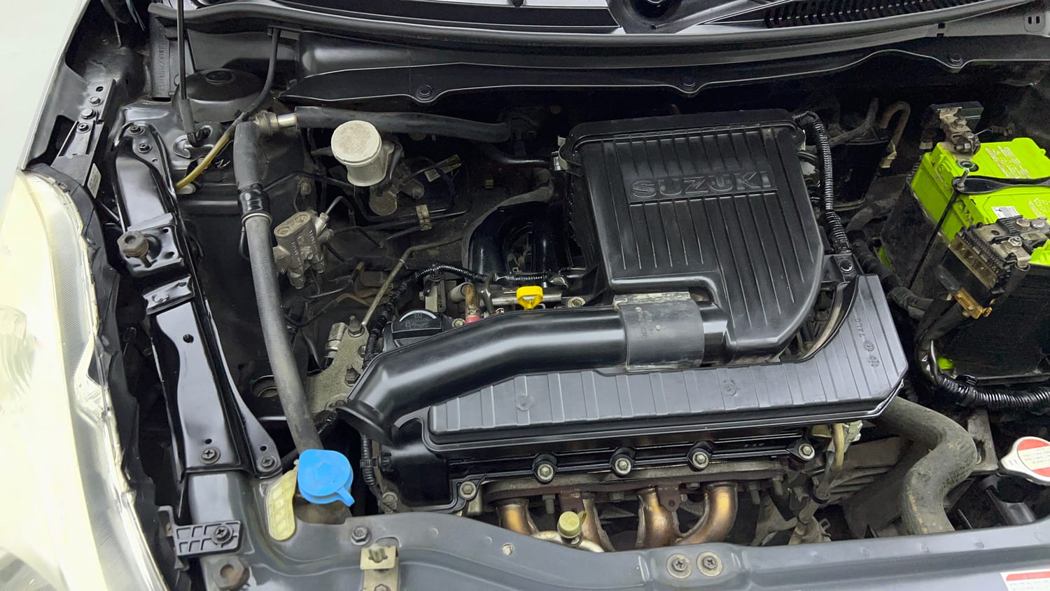 Used 2016 Maruti Suzuki Swift Lxi (O) Petrol Manual engine ENGINE RIGHT SIDE VIEW