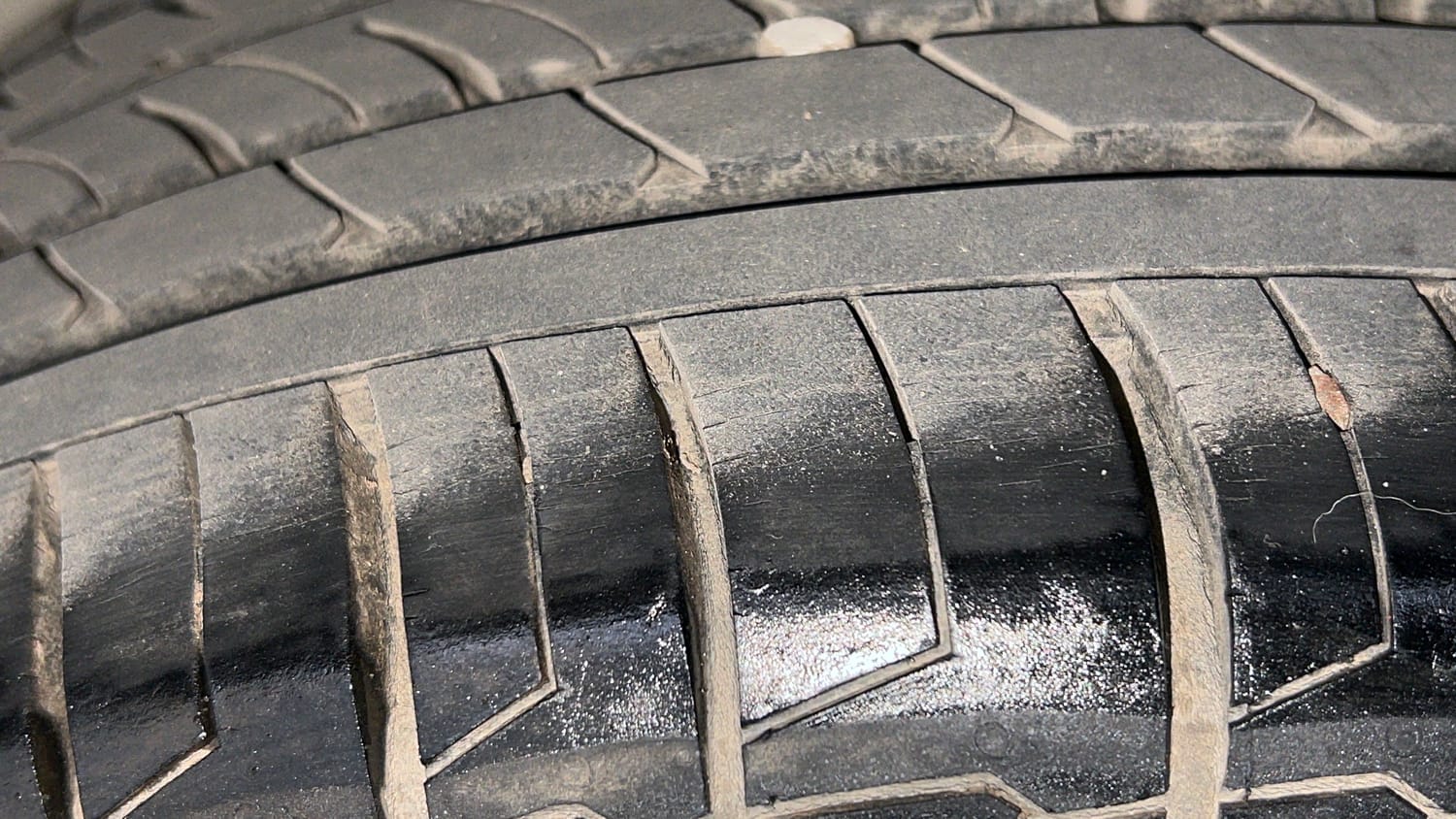 Used 2017 Hyundai i20 Active 1.2 S Petrol Manual tyres LEFT REAR TYRE TREAD VIEW