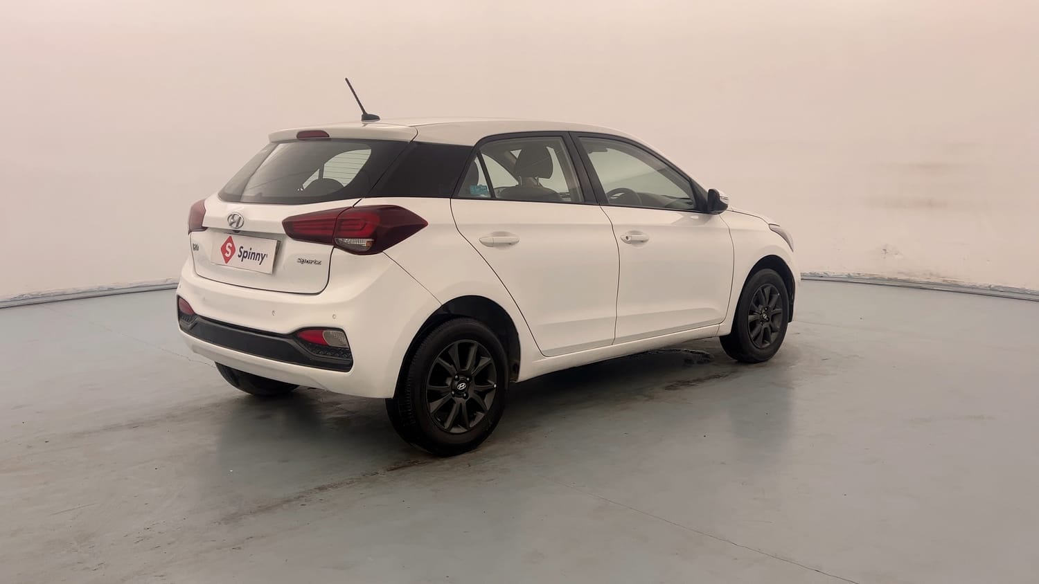 Used 2020 Hyundai Elite i20 Sportz Plus 1.2 Petrol Manual exterior RIGHT REAR CORNER VIEW
