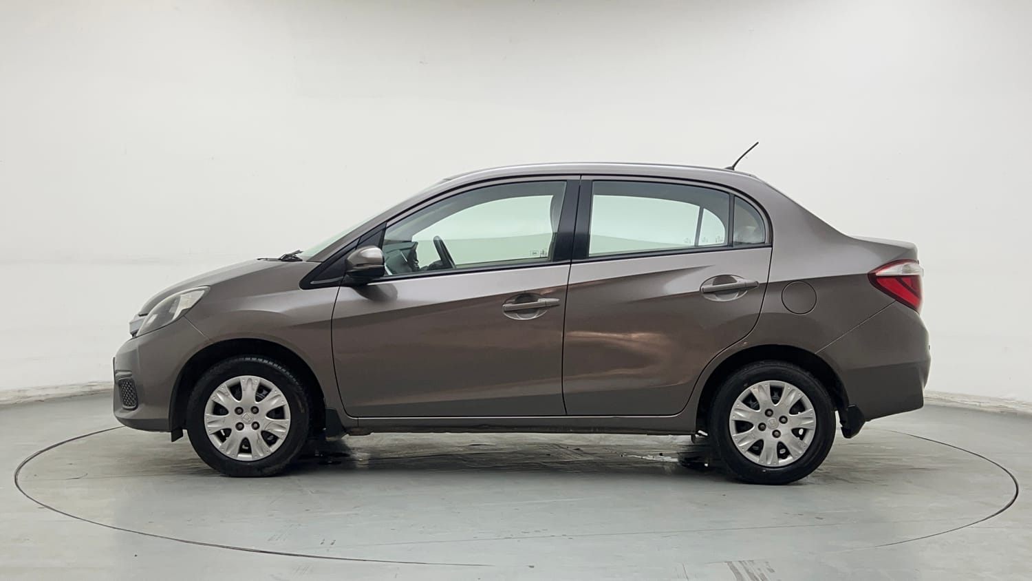 Used 2016 Honda Amaze 1.2 SX i-VTEC Petrol Manual exterior LEFT SIDE VIEW