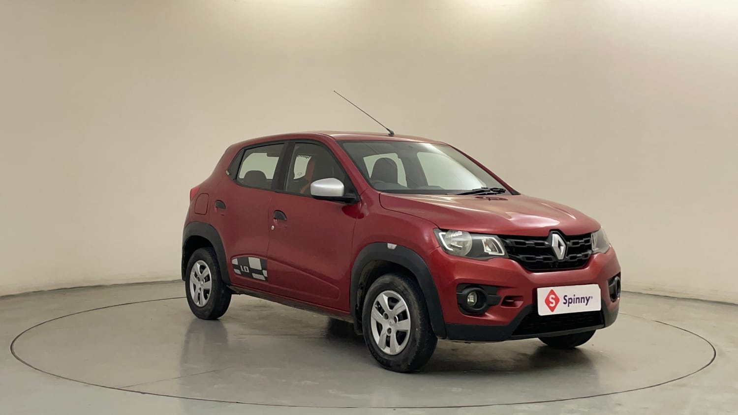 Used 2018 Renault Kwid 1.0 RXT AMT Petrol Automatic exterior RIGHT FRONT CORNER VIEW