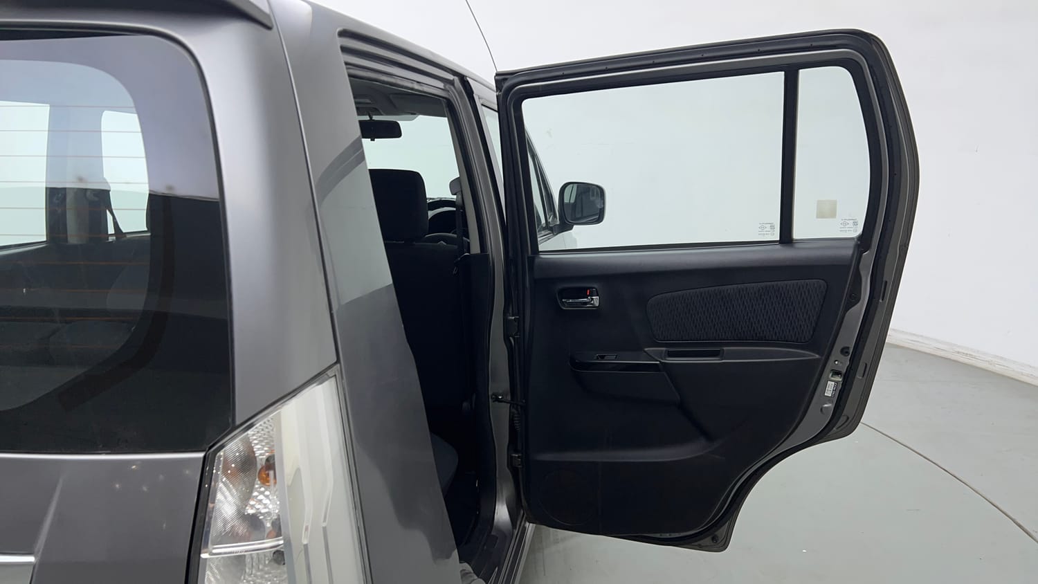Used 2013 Maruti Suzuki Wagon R Stingray VXi Petrol Manual interior RIGHT REAR DOOR OPEN VIEW
