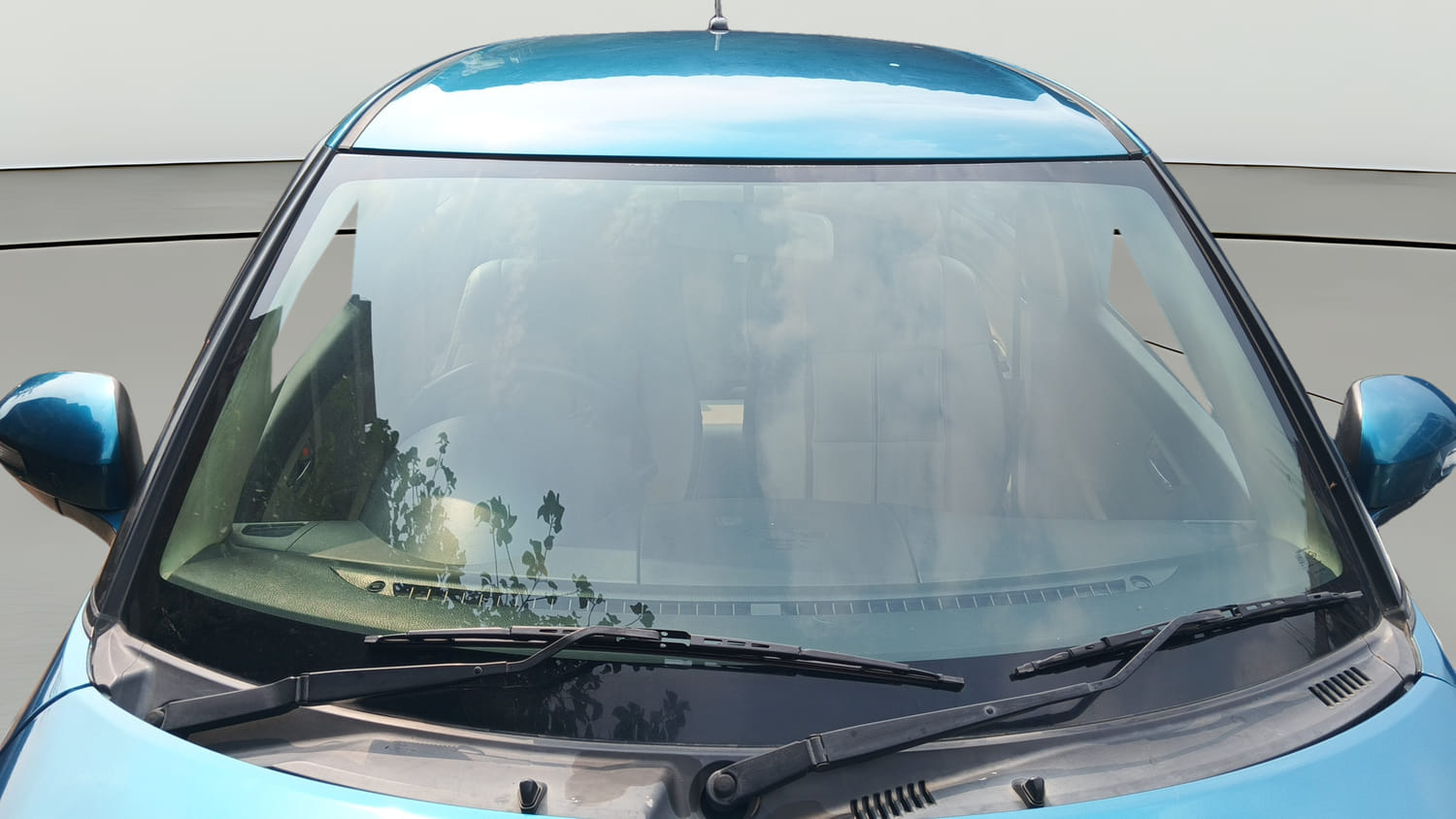 Used 2013 Maruti Suzuki Swift Dzire VDI Diesel Manual exterior FRONT WINDSHIELD VIEW
