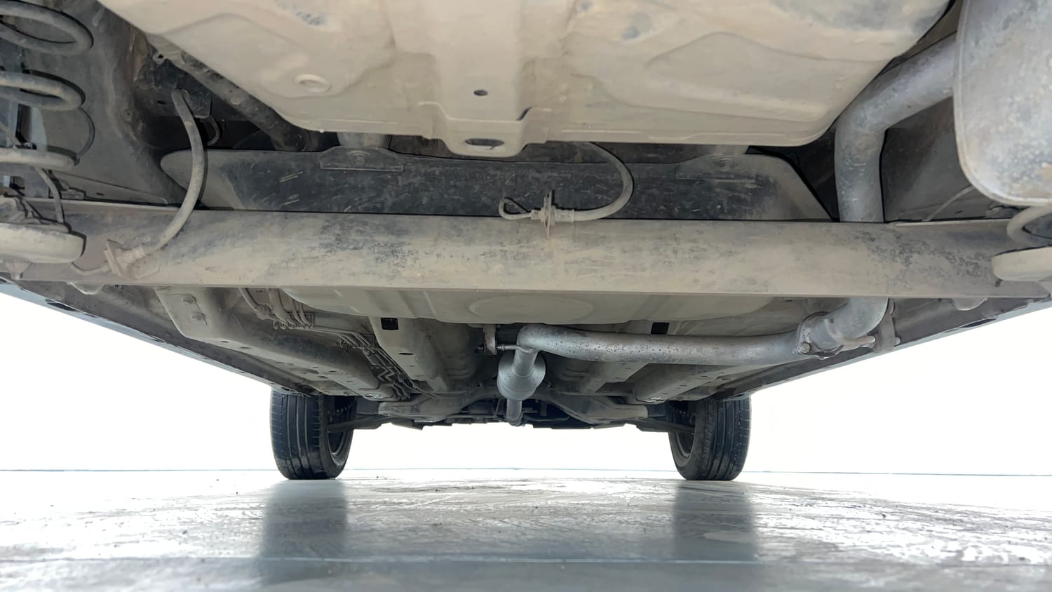 Used 2021 Tata Nexon XZ Petrol Manual extra REAR UNDERBODY VIEW (TAKEN FROM REAR)