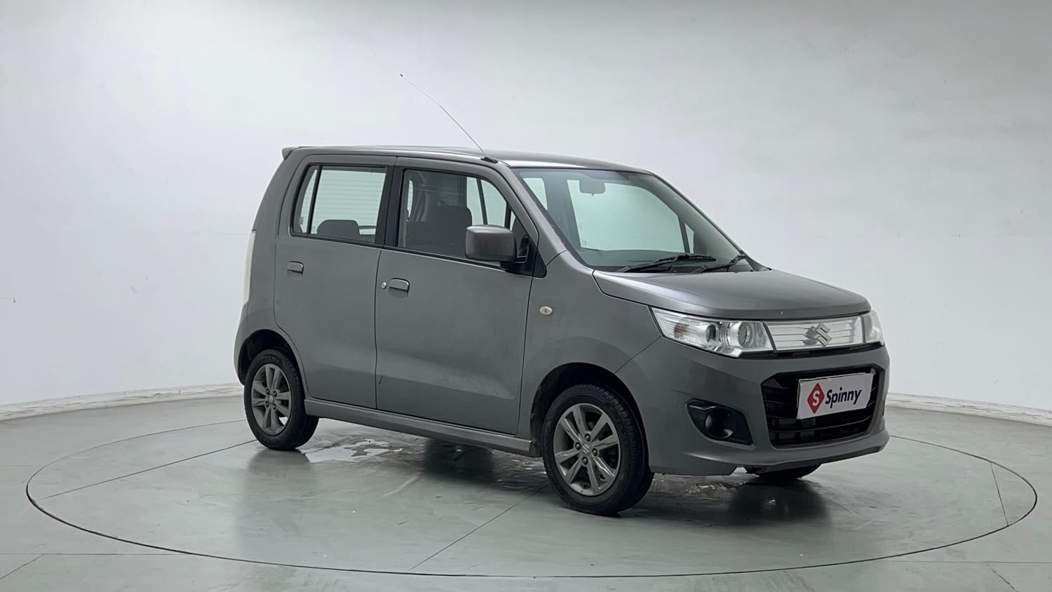 Used 2013 Maruti Suzuki Wagon R Stingray VXi Petrol Manual exterior RIGHT FRONT CORNER VIEW