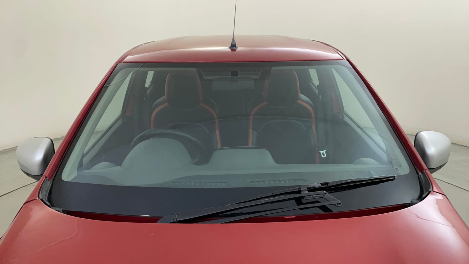 Used 2018 Renault Kwid 1.0 RXT AMT Petrol Automatic exterior FRONT WINDSHIELD VIEW