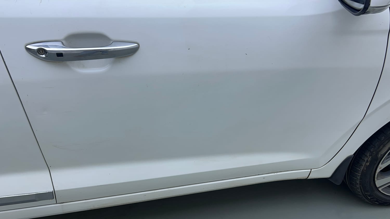 Used 2021 Hyundai Aura SX Plus 1.2 AMT Petrol Petrol Automatic dents MINOR SCRATCH