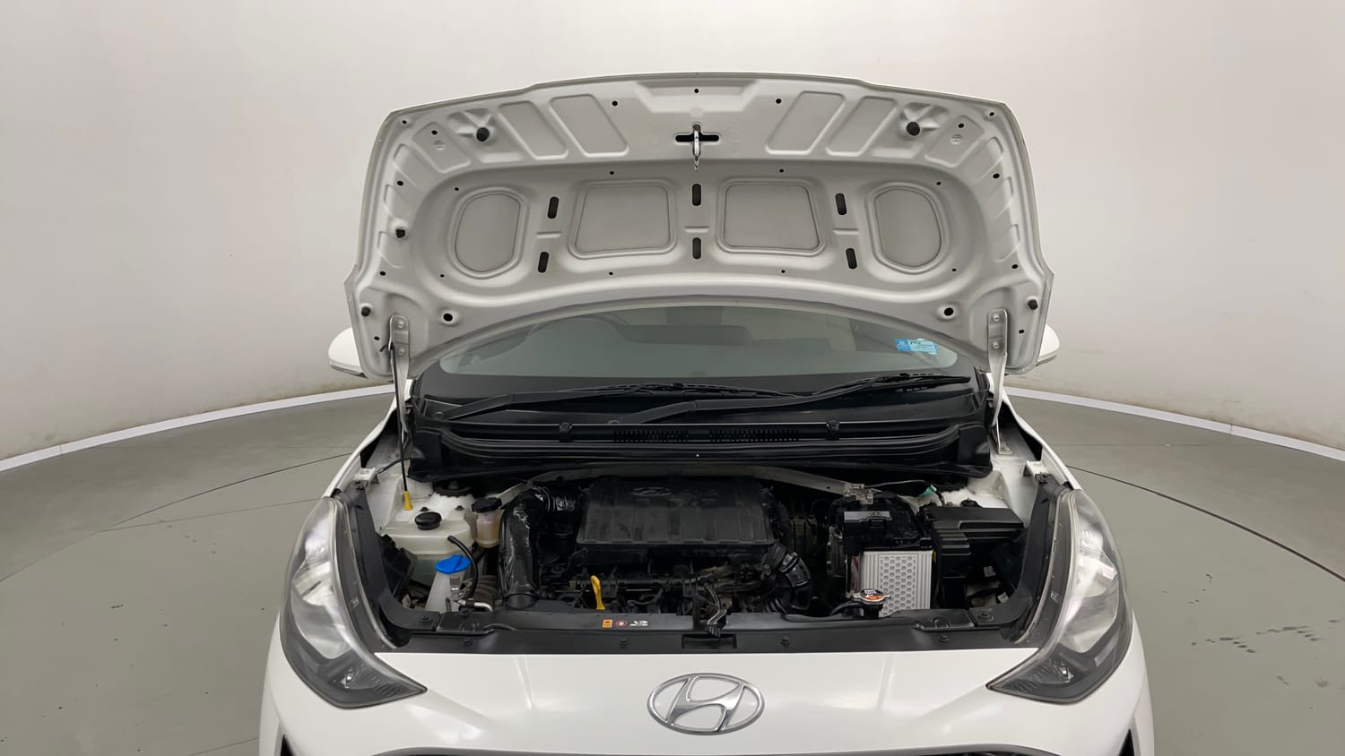 Used 2020 Hyundai Grand i10 Nios Sportz 1.2 Kappa VTVT Petrol Manual engine ENGINE & BONNET OPEN FRONT VIEW