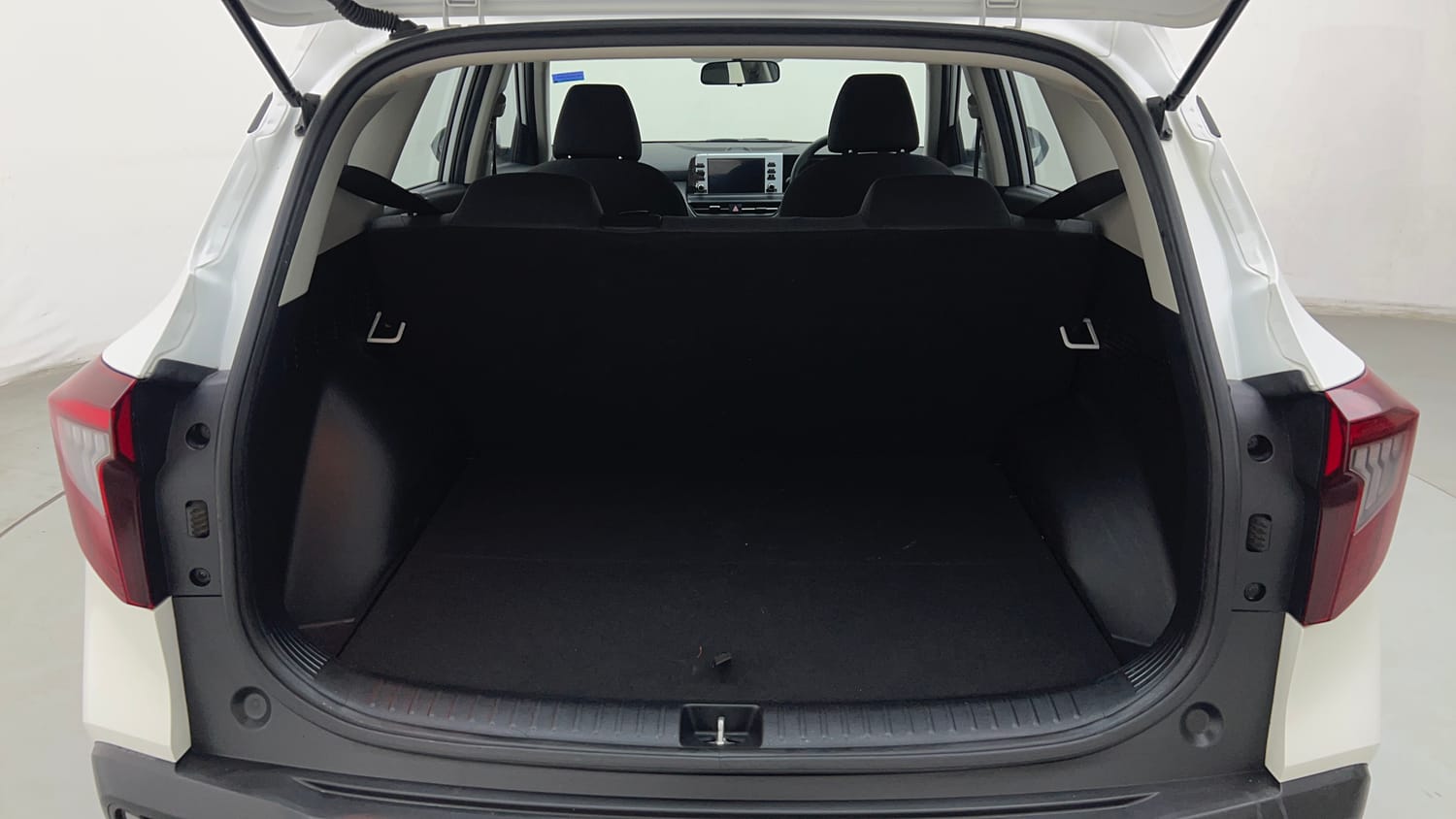 Used 2024 Kia Seltos HTK 1.5 Petrol MT Petrol Manual interior DICKY INSIDE VIEW