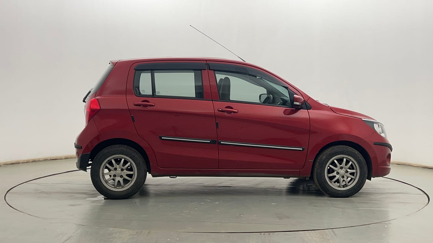 Used 2016 Maruti Suzuki Celerio ZXi Petrol Manual exterior RIGHT SIDE VIEW