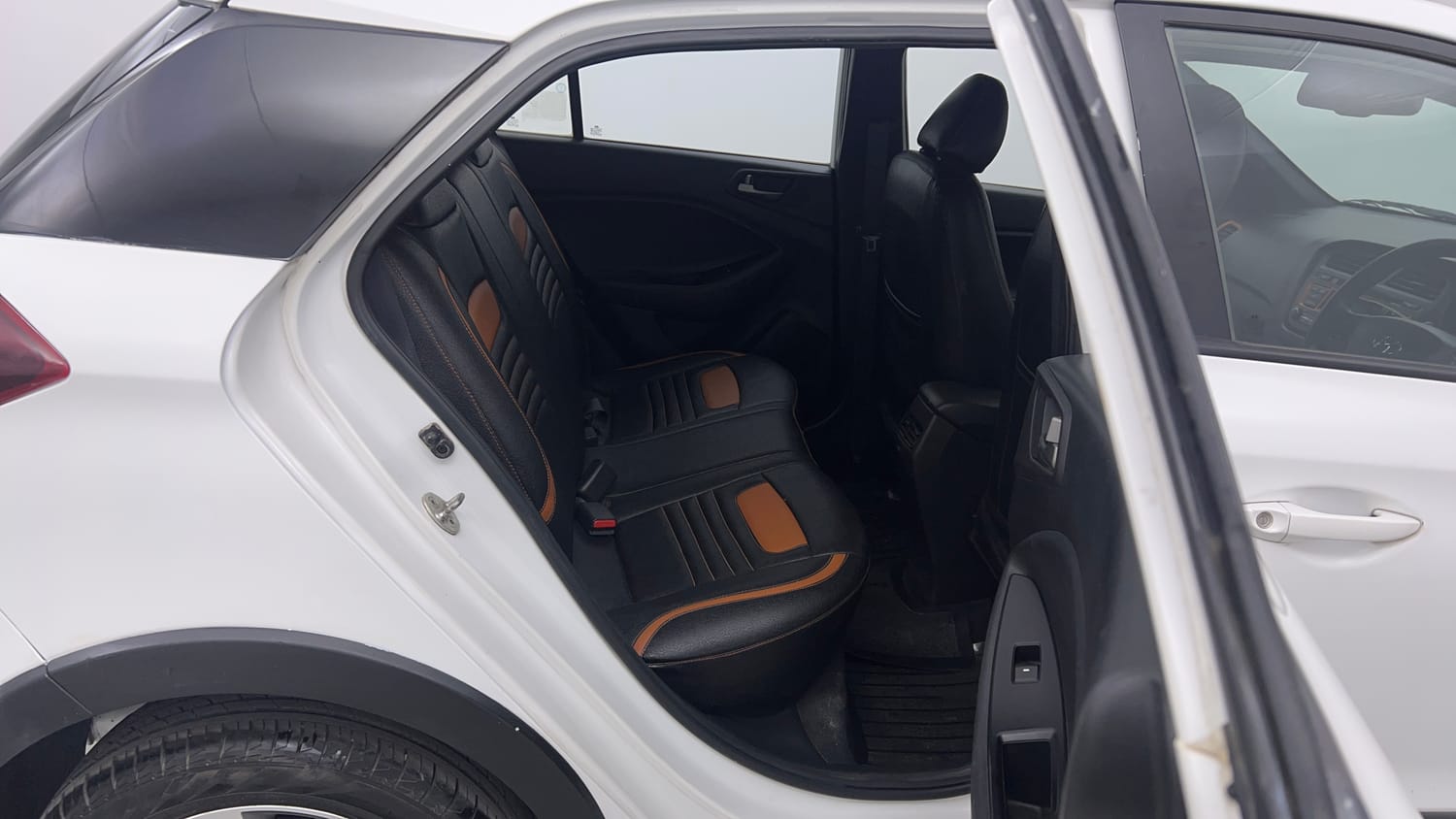 Used 2017 Hyundai i20 Active 1.2 S Petrol Manual interior RIGHT SIDE REAR DOOR CABIN VIEW