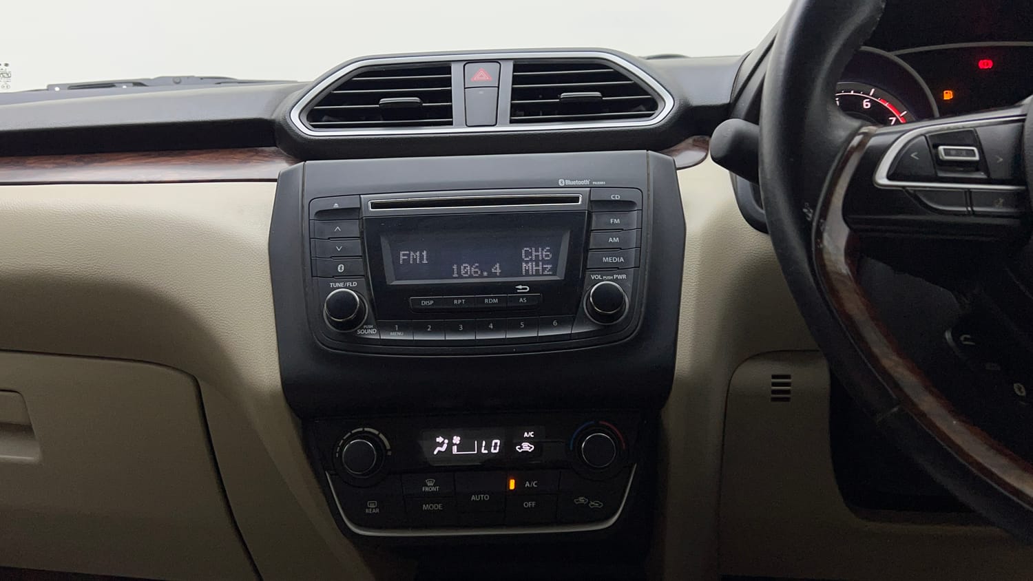 Used 2018 Maruti Suzuki Dzire ZXi AMT Petrol Automatic interior MUSIC SYSTEM & AC CONTROL VIEW