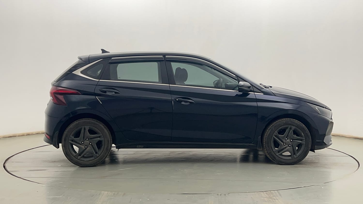 Used 2023 Hyundai New i20 Sportz 1.2 MT Petrol Manual exterior RIGHT SIDE VIEW