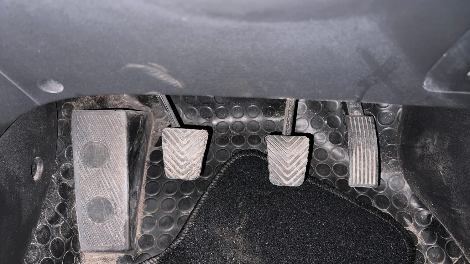 Used 2015 Hyundai Elite i20 Sportz 1.2 Petrol Manual interior PEDALS VIEW