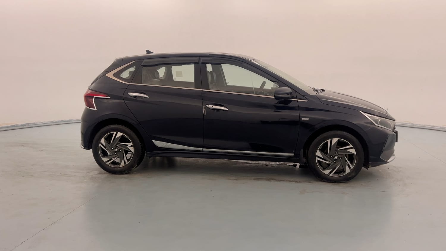 Used 2020 Hyundai New i20 Asta (O) 1.0 Turbo DCT Petrol Automatic exterior RIGHT SIDE VIEW