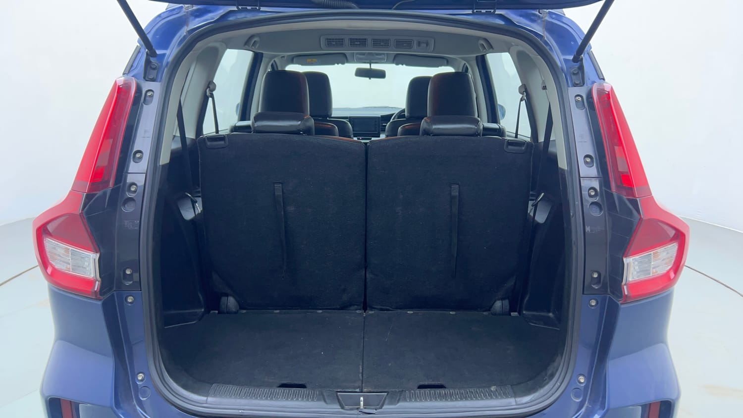 Used 2019 Maruti Suzuki XL6 Alpha MT Petrol Petrol Manual interior DICKY INSIDE VIEW