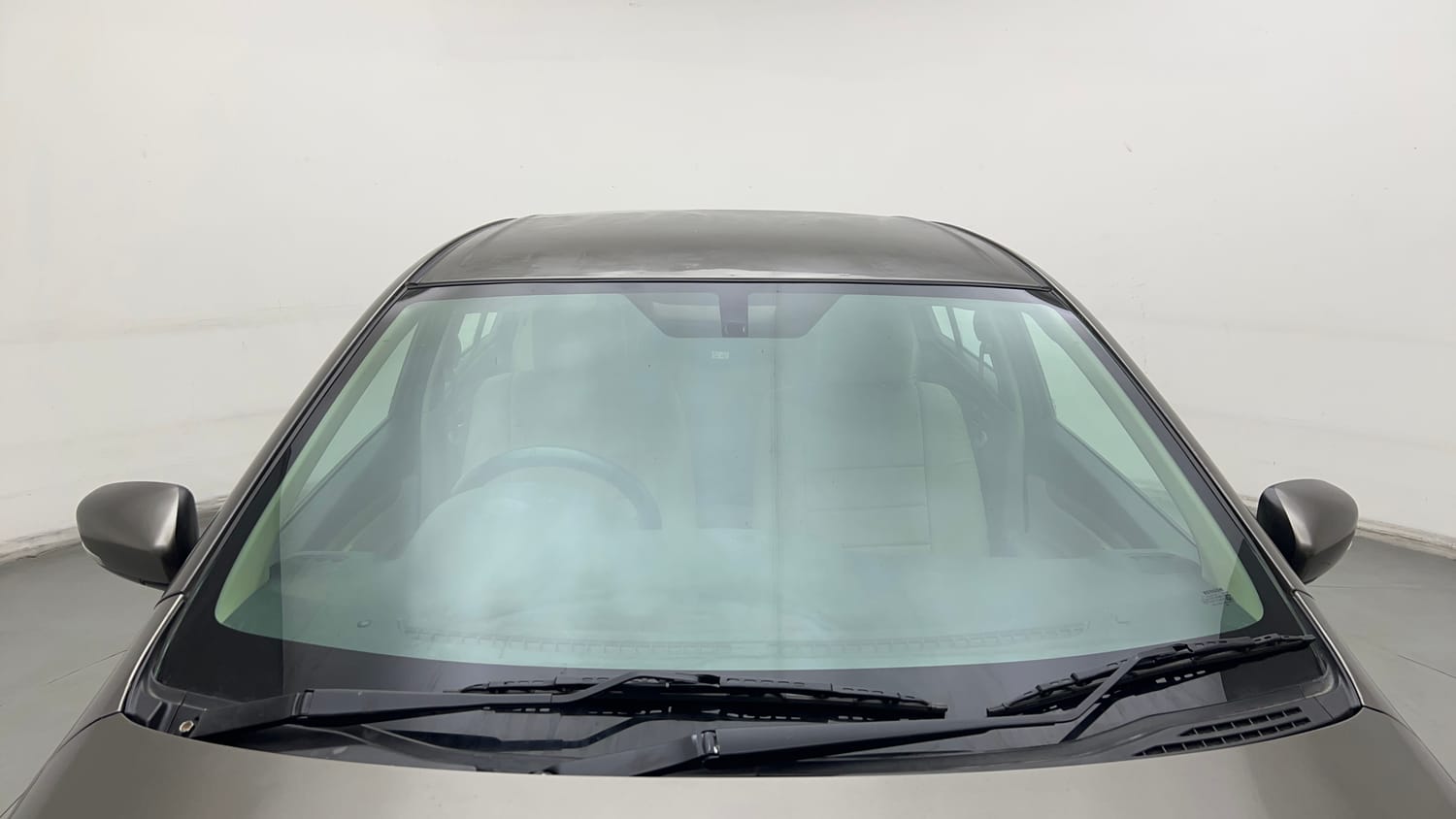 Used 2019 Maruti Suzuki Ciaz Delta Hybrid 1.5 Petrol Manual exterior FRONT WINDSHIELD VIEW