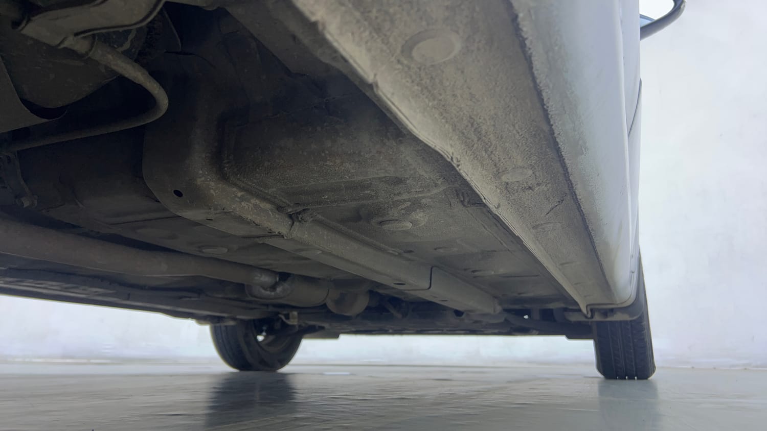 Used 2020 Hyundai Grand i10 Nios Sportz AMT 1.2 Kappa VTVT Petrol Automatic extra REAR RIGHT UNDERBODY VIEW