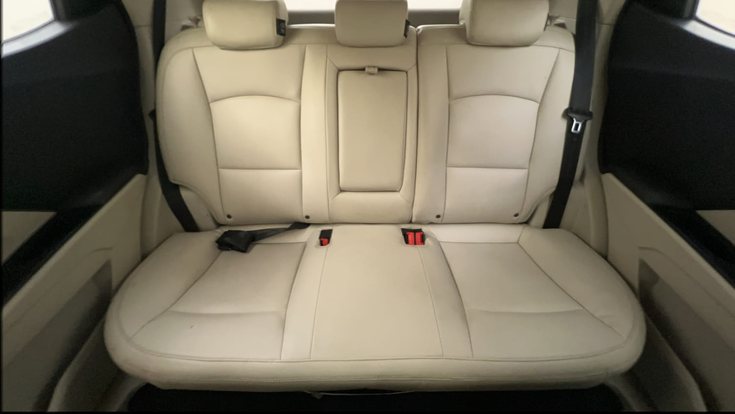 Used 2023 Mahindra XUV 300 W8 (O) 1.5 Diesel AMT Diesel Automatic interior REAR SEAT CONDITION VIEW