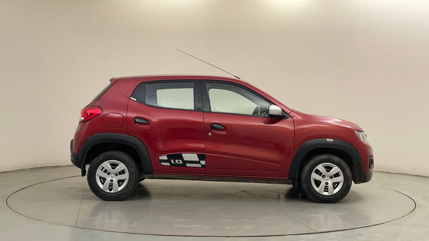 Used 2018 Renault Kwid 1.0 RXT AMT Petrol Automatic exterior RIGHT SIDE VIEW