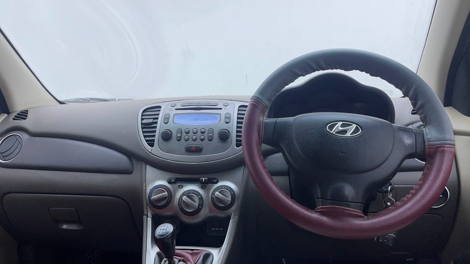 Used 2012 Hyundai i10 Sportz 1.2 Kappa2 Petrol Manual interior DASHBOARD VIEW
