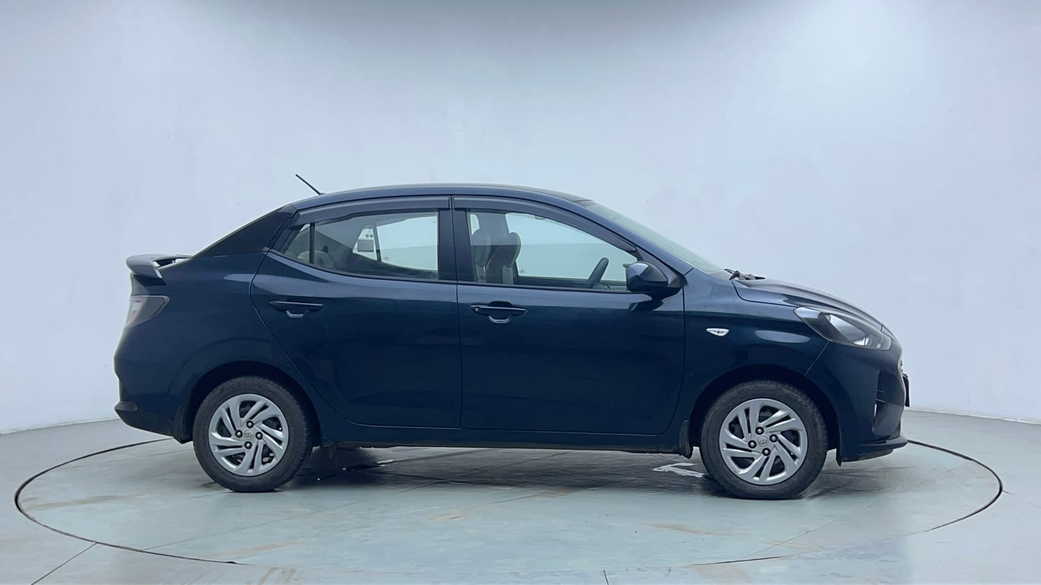 Used 2022 Hyundai Aura S 1.2 CNG Cng Manual exterior RIGHT SIDE VIEW