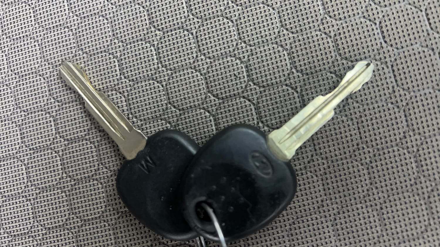 Used 2019 Hyundai Elite i20 Magna 1.2 Petrol Manual extra CAR KEY VIEW