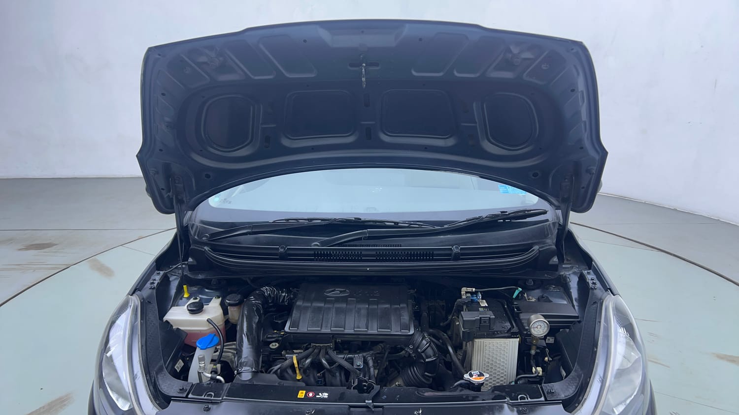 Used 2022 Hyundai Aura S 1.2 CNG Cng Manual engine ENGINE & BONNET OPEN FRONT VIEW