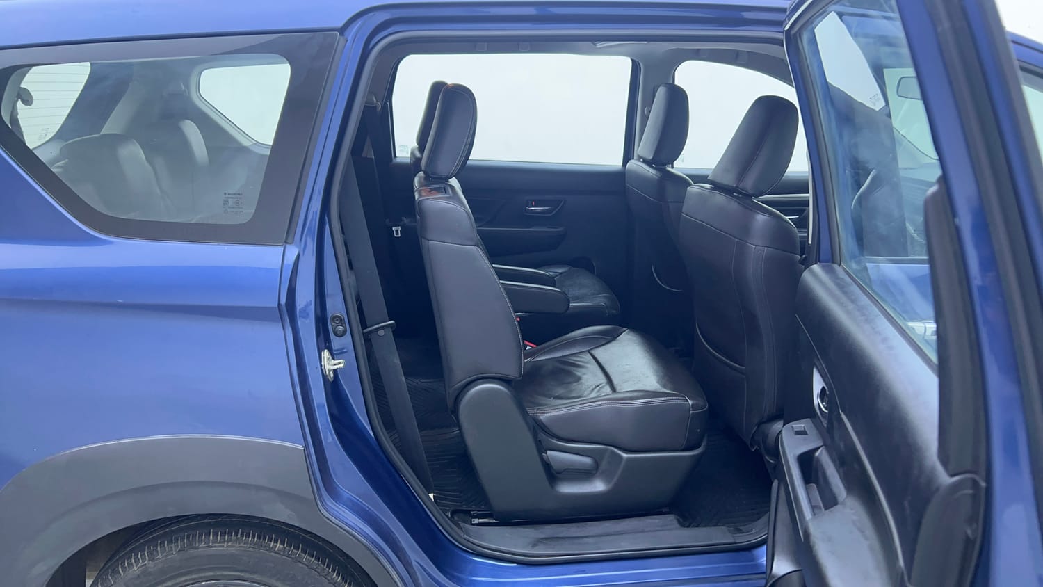 Used 2019 Maruti Suzuki XL6 Alpha MT Petrol Petrol Manual interior RIGHT SIDE REAR DOOR CABIN VIEW