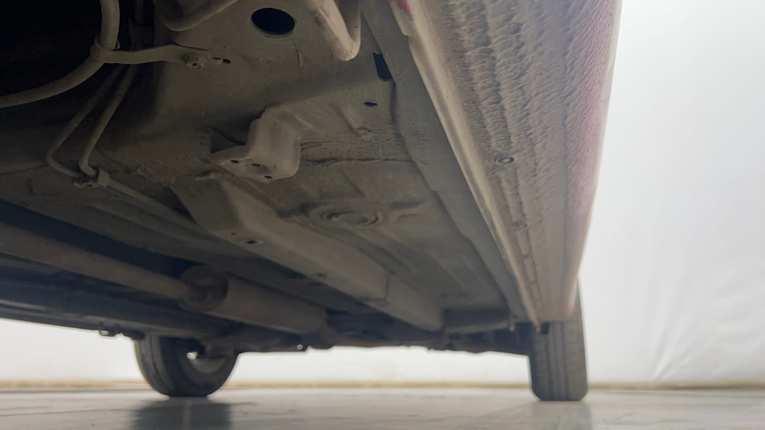 Used 2016 Maruti Suzuki Celerio ZXi Petrol Manual extra REAR RIGHT UNDERBODY VIEW