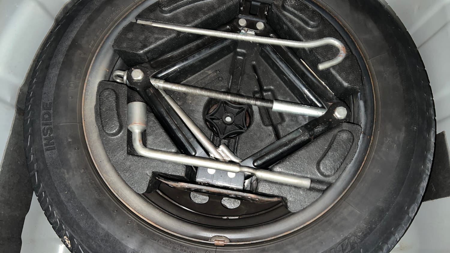 Used 2021 Tata Nexon XZ Petrol Manual tyres SPARE TYRE VIEW