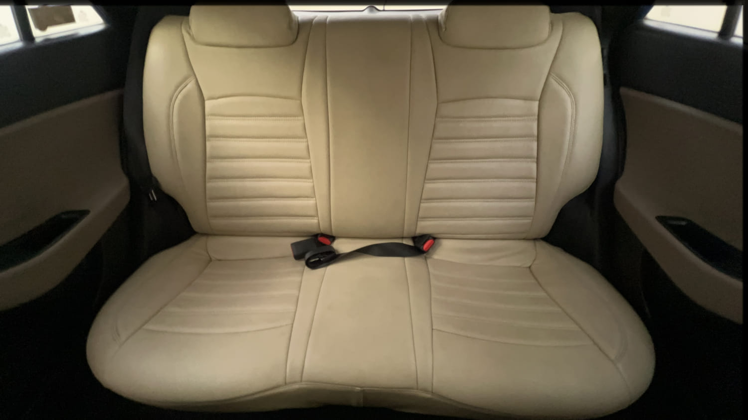 Used 2015 Hyundai Elite i20 Sportz 1.2 Petrol Manual interior REAR SEAT CONDITION VIEW