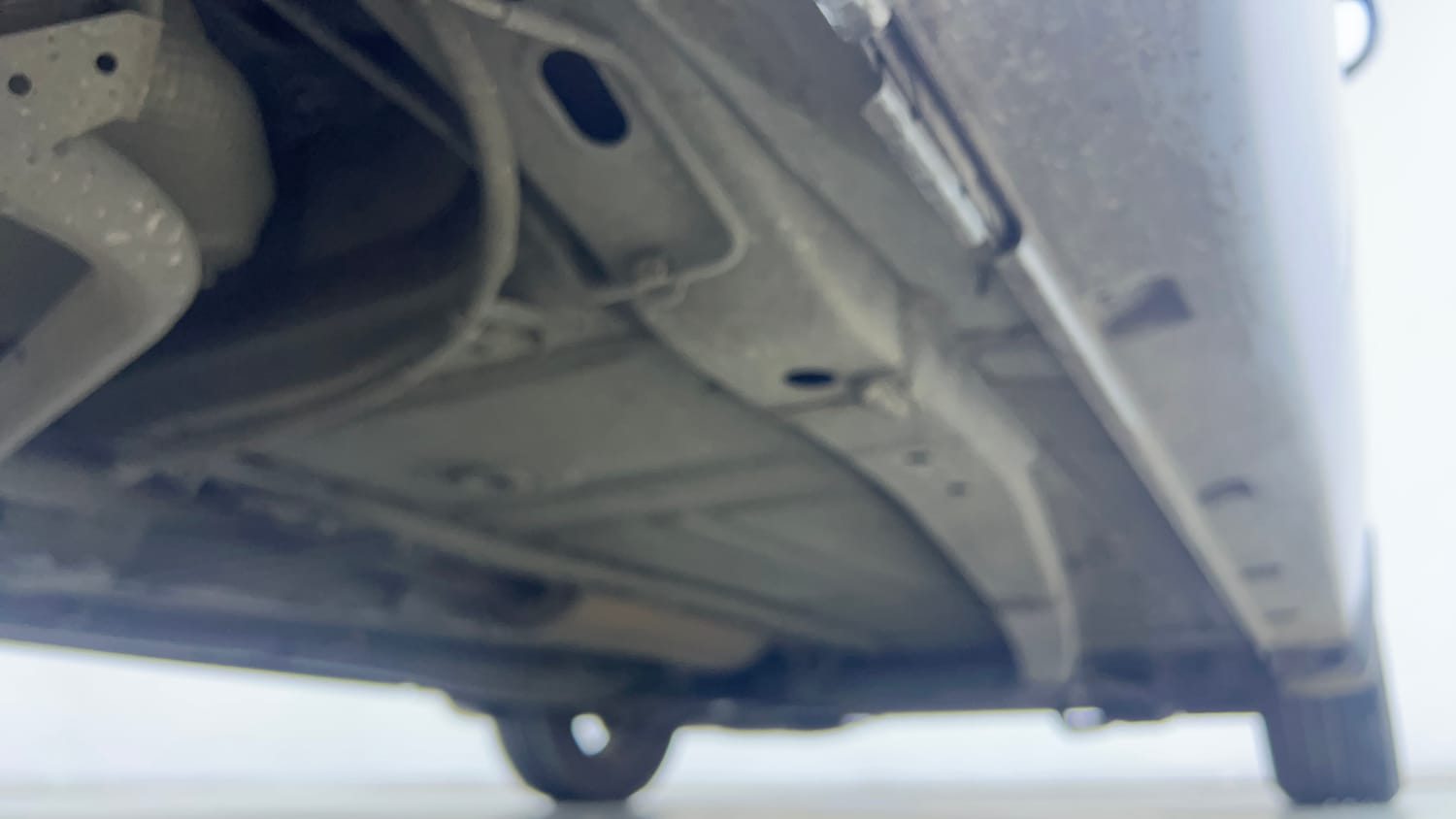 Used 2019 Toyota Glanza V CVT Petrol Automatic extra REAR RIGHT UNDERBODY VIEW