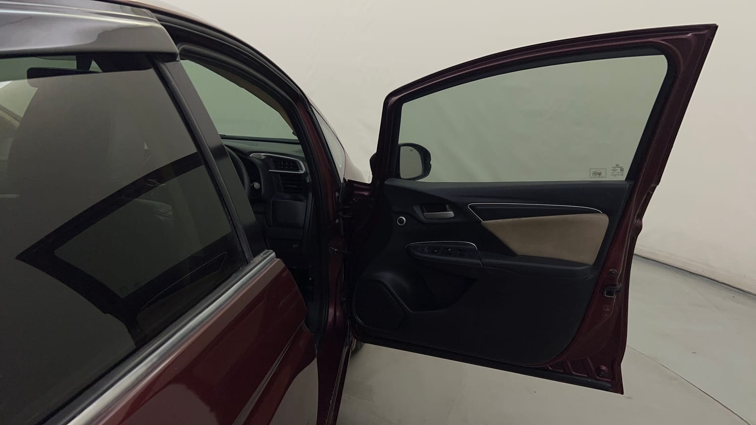 Used 2015 Honda Jazz SV Diesel Diesel Manual interior RIGHT FRONT DOOR OPEN VIEW