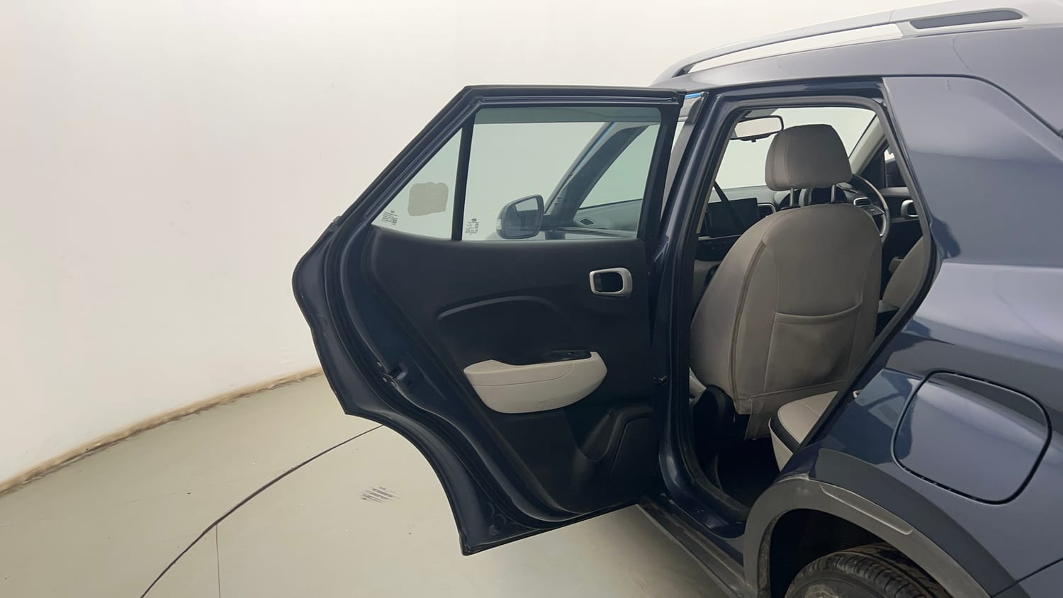Used 2022 Hyundai Venue SX 1.2 Petrol Petrol Manual interior LEFT REAR DOOR OPEN VIEW