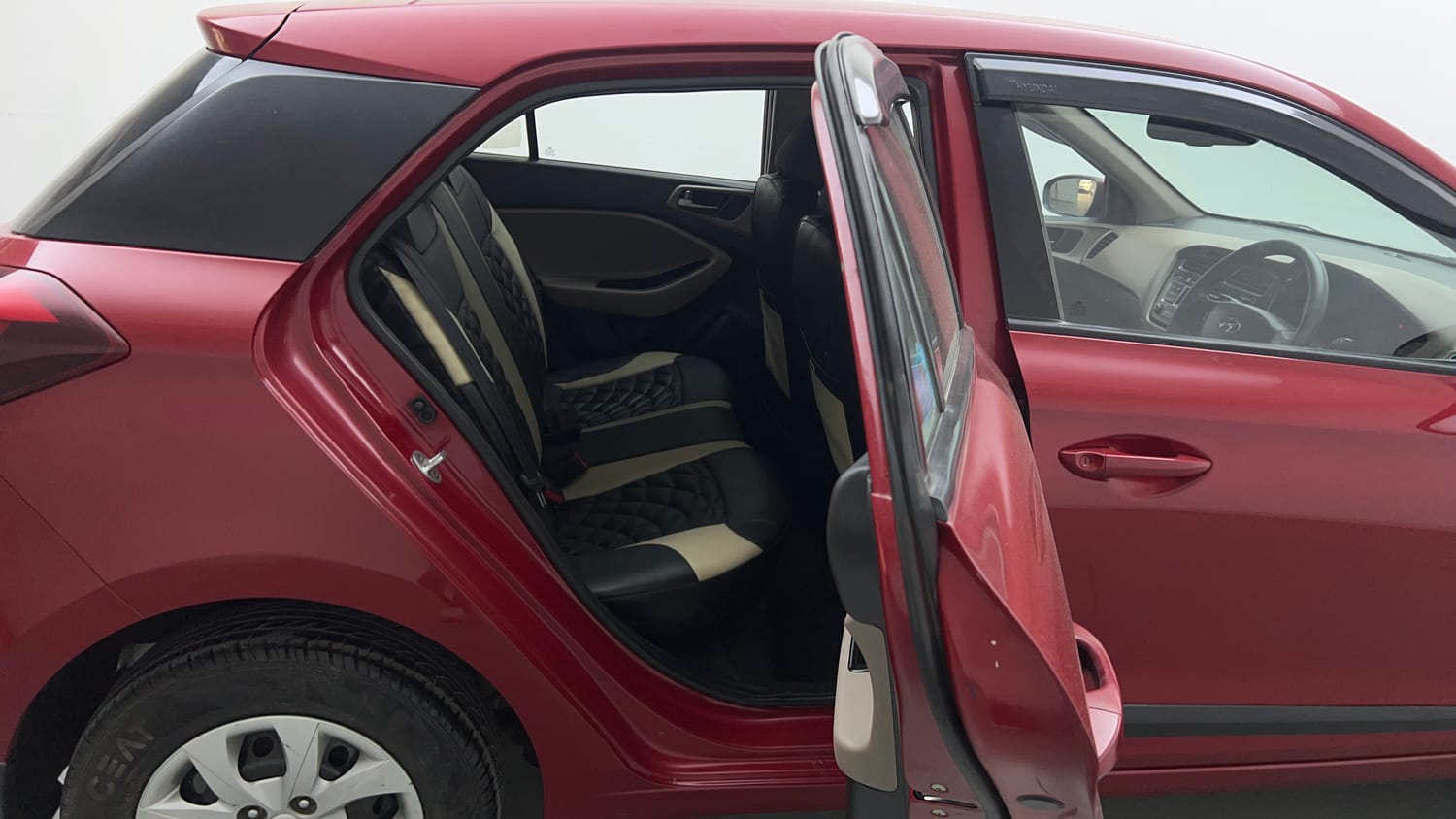 Used 2015 Hyundai Elite i20 Sportz 1.2 Petrol Manual interior RIGHT SIDE REAR DOOR CABIN VIEW
